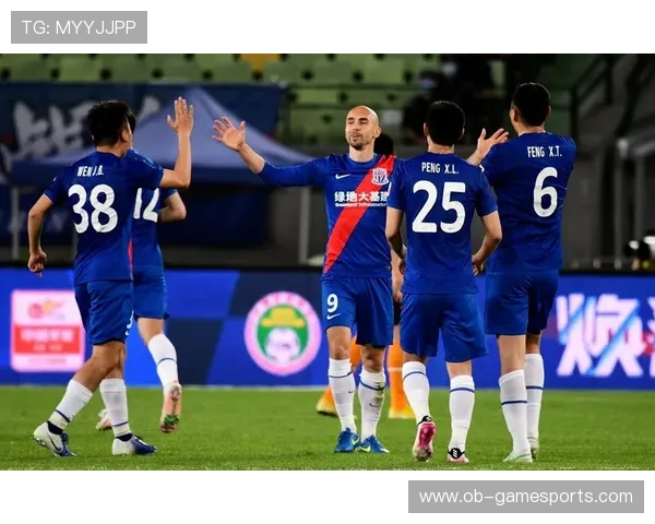 新民体育聚焦申花惊险逆转背后隐藏的戏剧情比赛剧本解析全景呈现