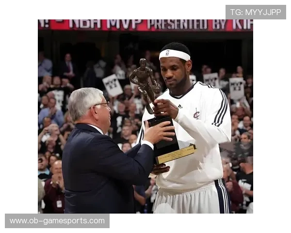 NBA官宣3月最佳球员奖项 亚历山大怀特荣膺月最佳球员 追梦荣获月最佳防守球员